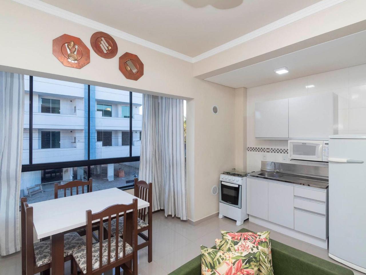 Apartamento Economico Para 4 Pessoas Em Bombinhas Bagian luar foto